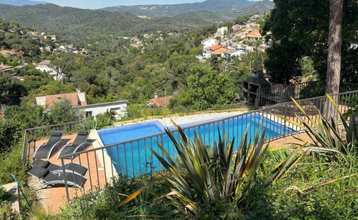Townhouse in Argentona, Catalonia, Spain 1