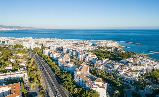 Apartment in Puerto Banus, Marbella, Spain 1