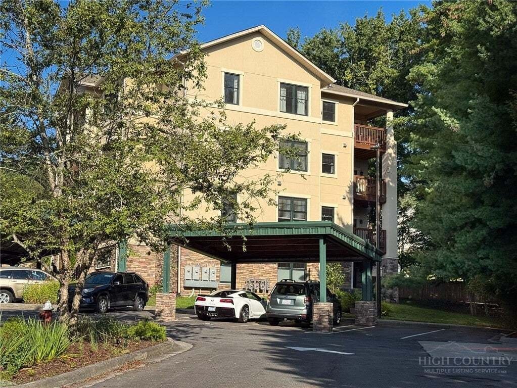 Condominio en Boone, Carolina del Norte, Estados Unidos 3 - 18814015