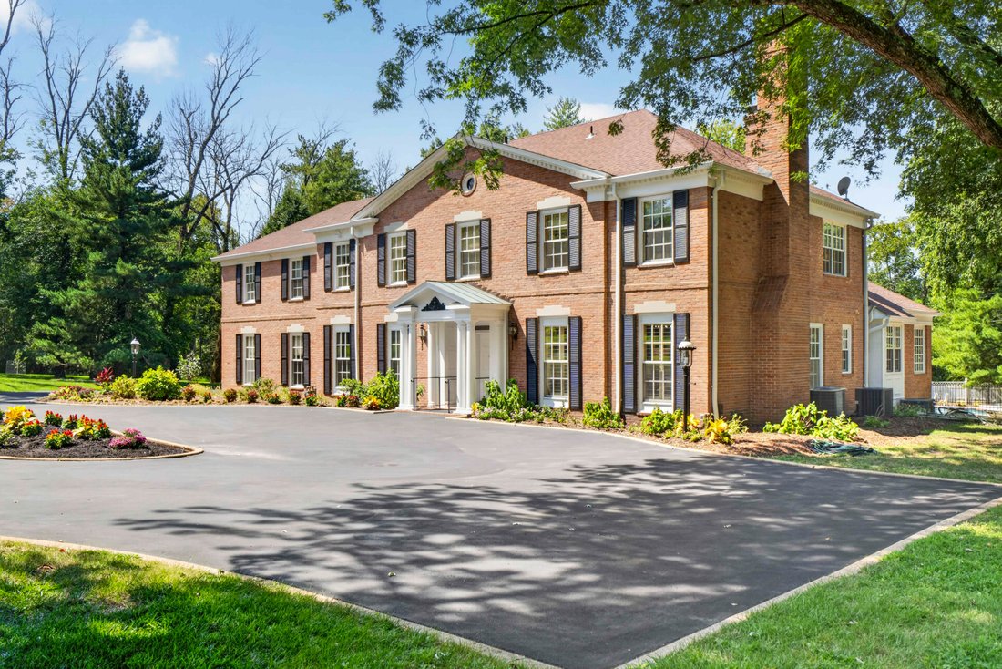 House in Ladue, Missouri, United States 5 - 18812911