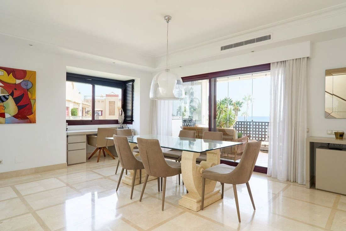 Apartment in Cancelada, Estepona, Andalusia 5 - 18811342