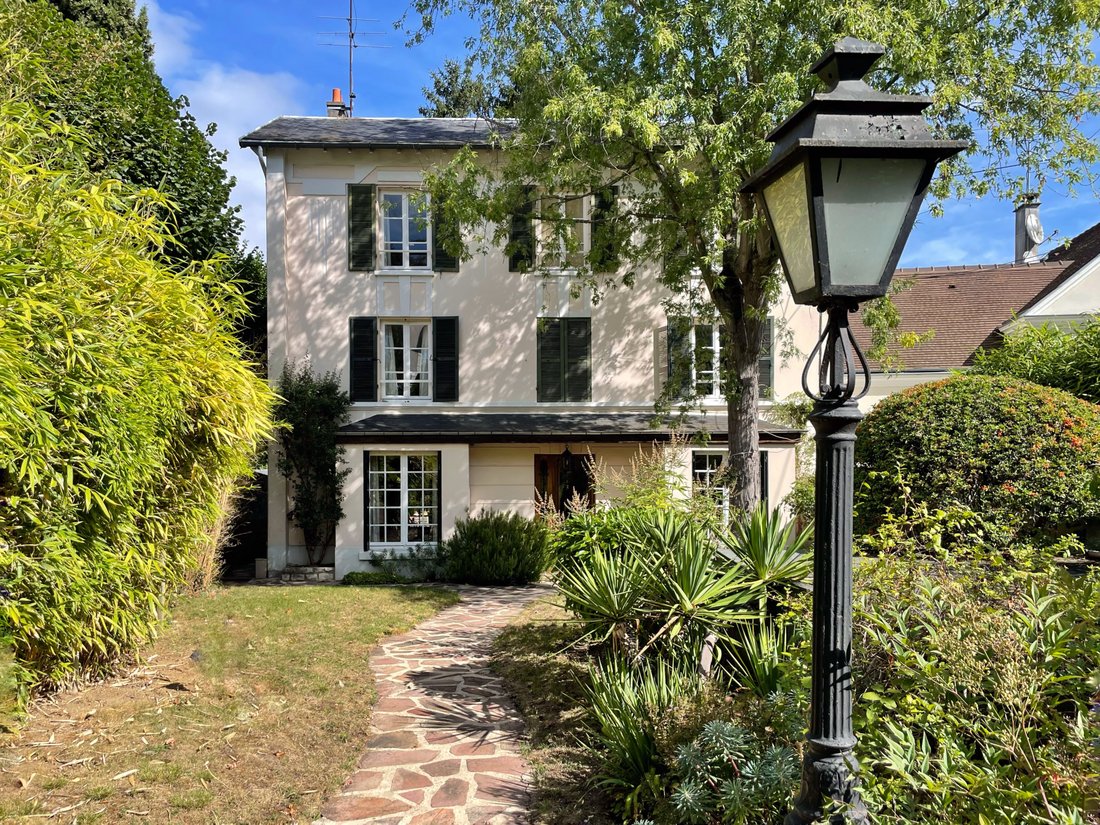 Casa a Centre Montmorency, Montmorency, Francia 1 - 18815473