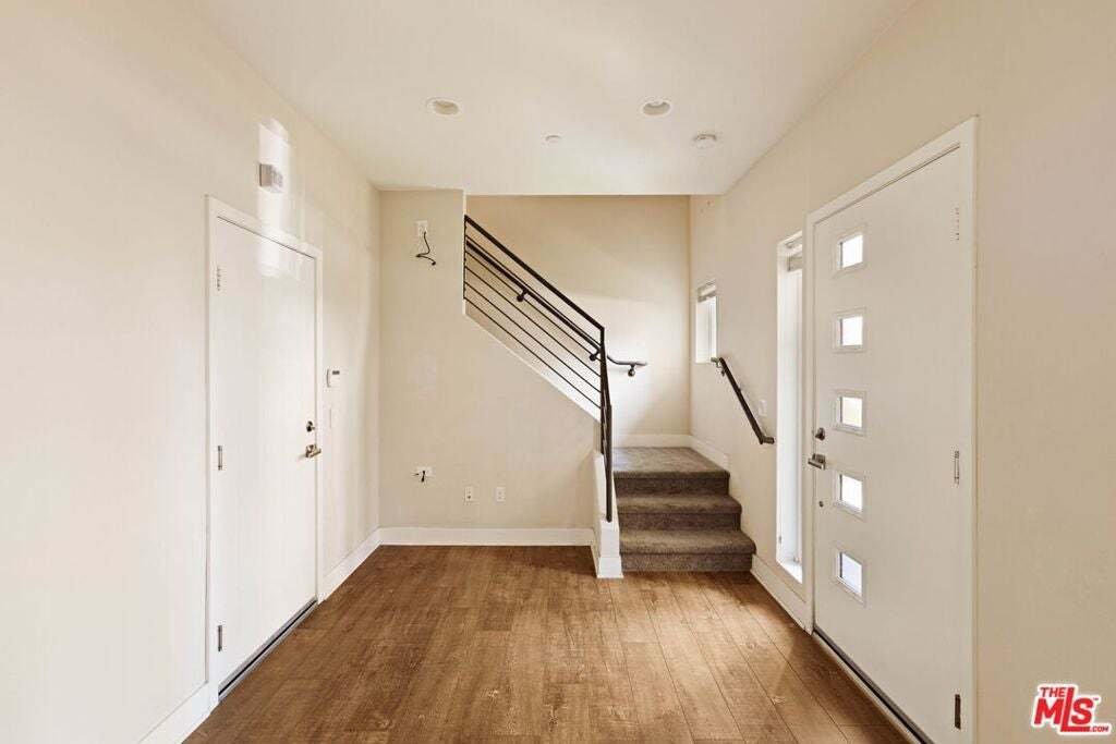 Condo in Los Angeles, California, United States 5 - 18811230