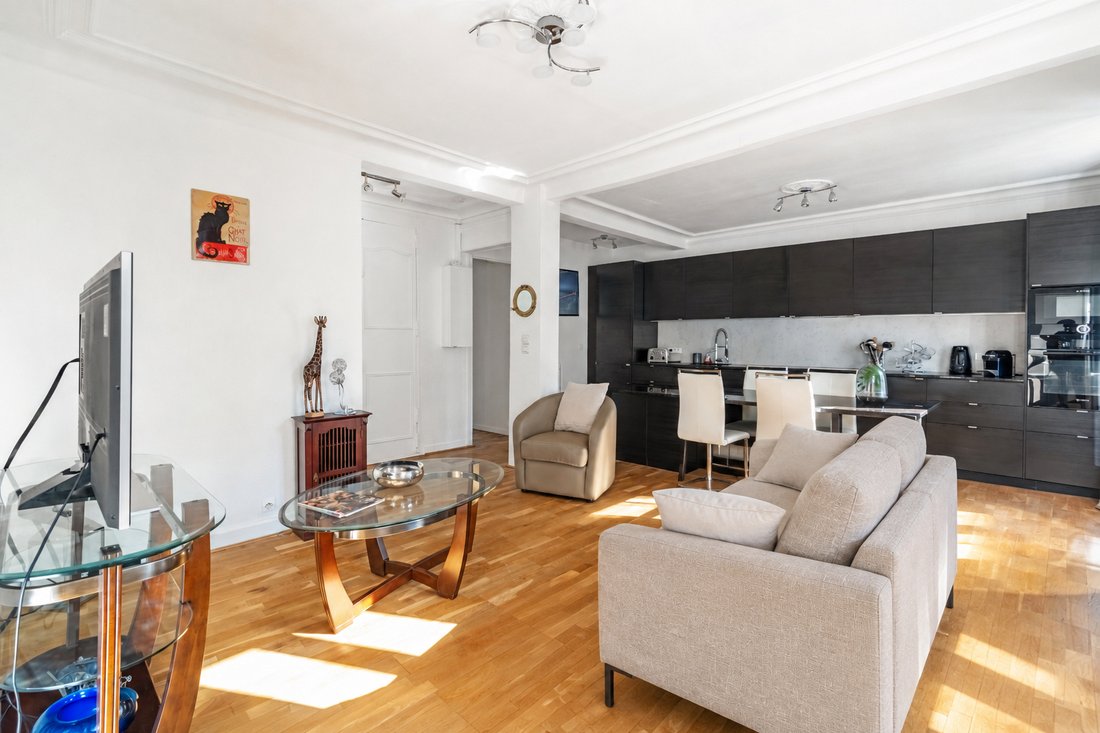Apartment in La Fourche-Guy Môquet, Paris 17e Arrondissement, Paris 2 - 18813173