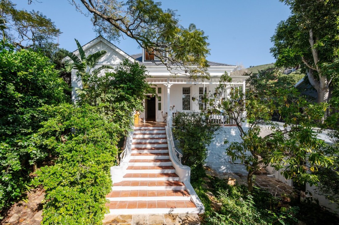 House in Tamboerskloof, Cape Town, South Africa 1 - 18813233