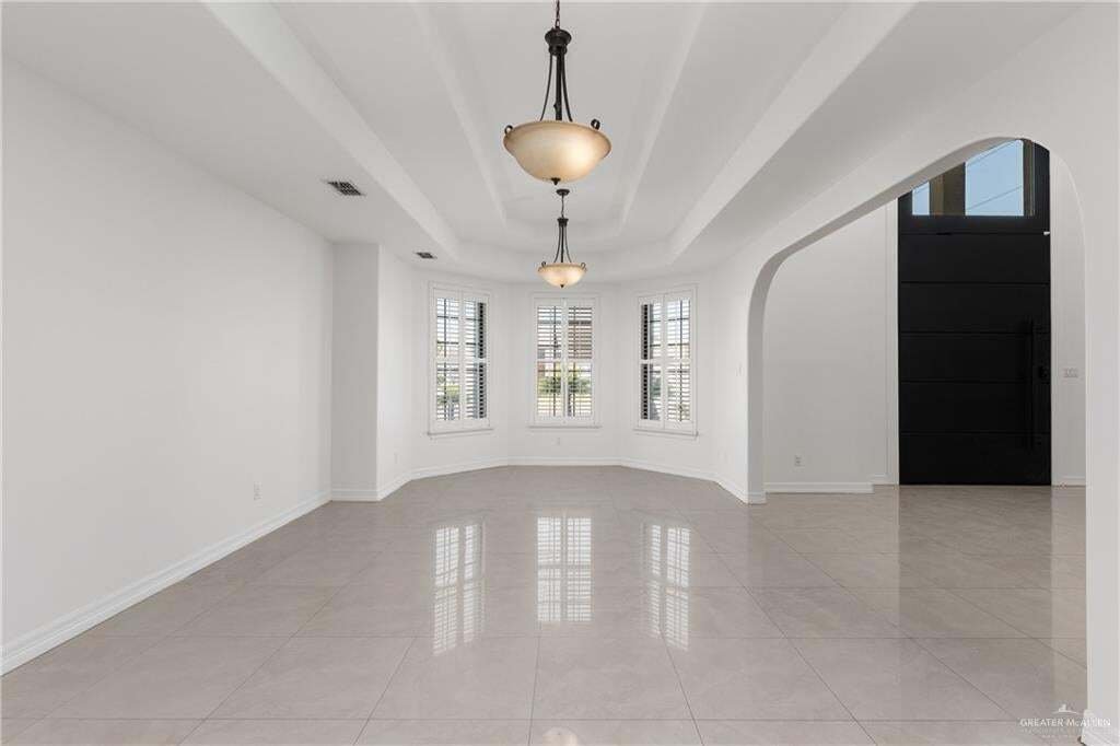 House in Mission, Texas, United States 4 - 18811443
