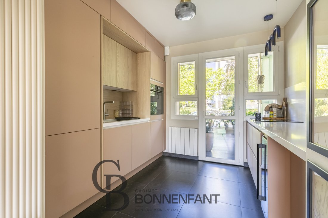 Apartment in Forêt, Saint-Germain-en-Laye, France 4 - 18815321