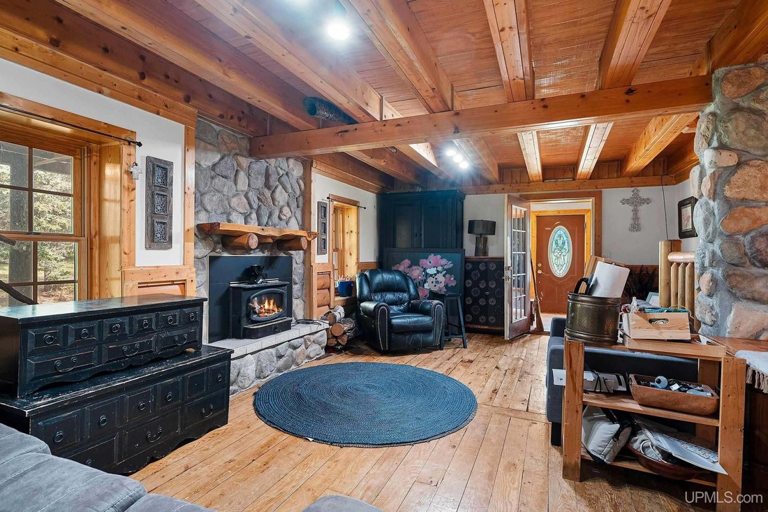 House in Florence, Wisconsin, United States 4 - 18813569