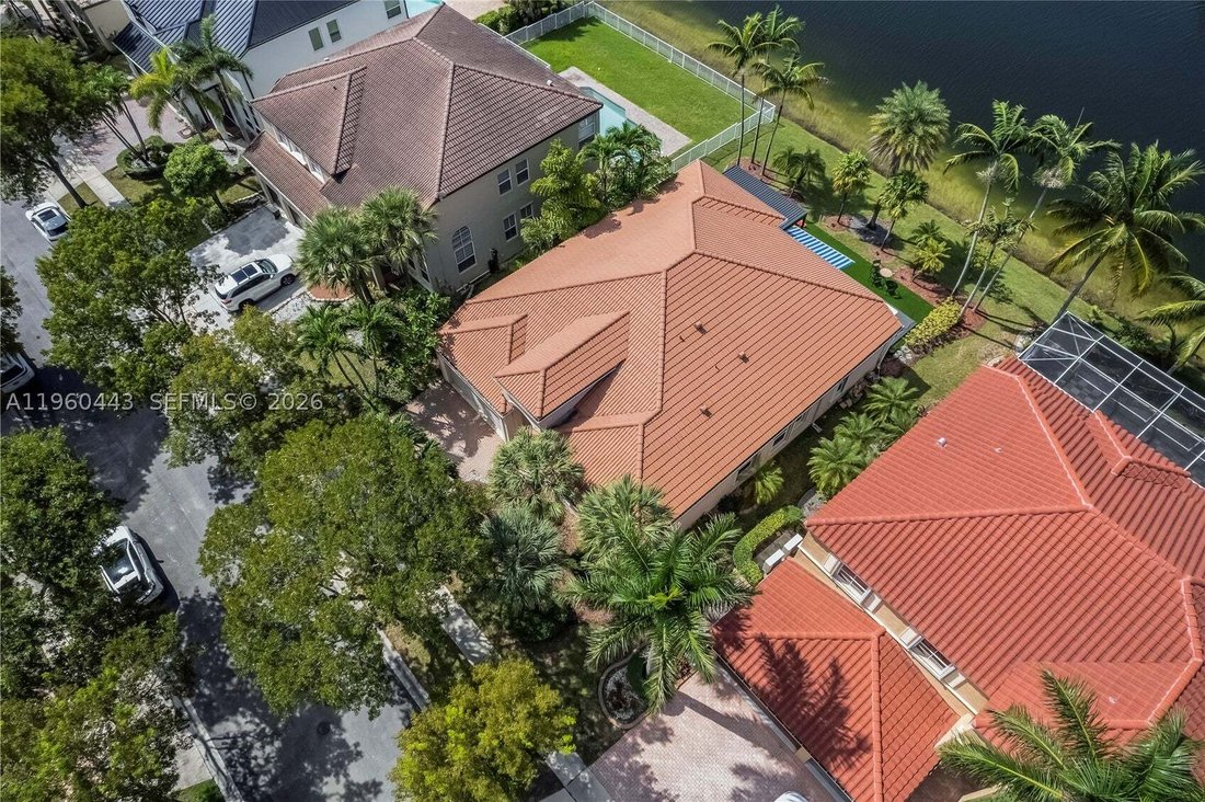 House in Miramar, Florida, United States 5 - 17131856