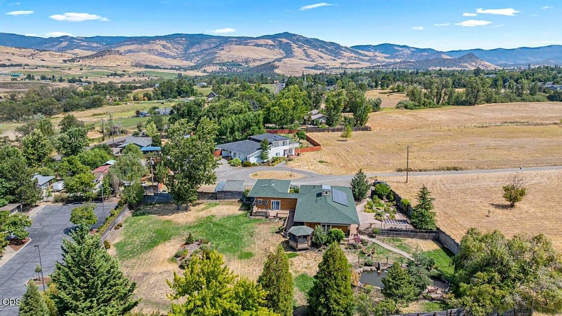 Casa a Ashland, Oregon, Stati Uniti 2 - 18814138