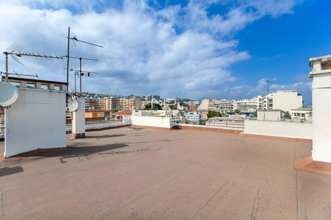 Apartamento en Niza, Provenza-Alpes-Costa Azul, Francia 4 - 18812382