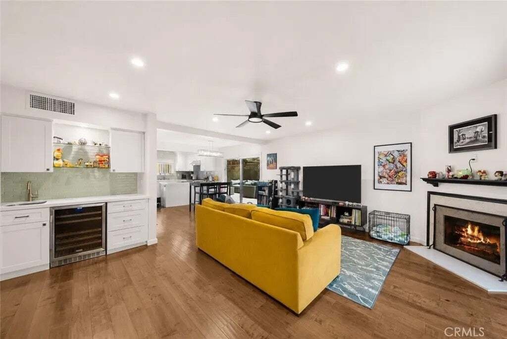 Townhouse in Los Angeles, California, United States 2 - 18591982