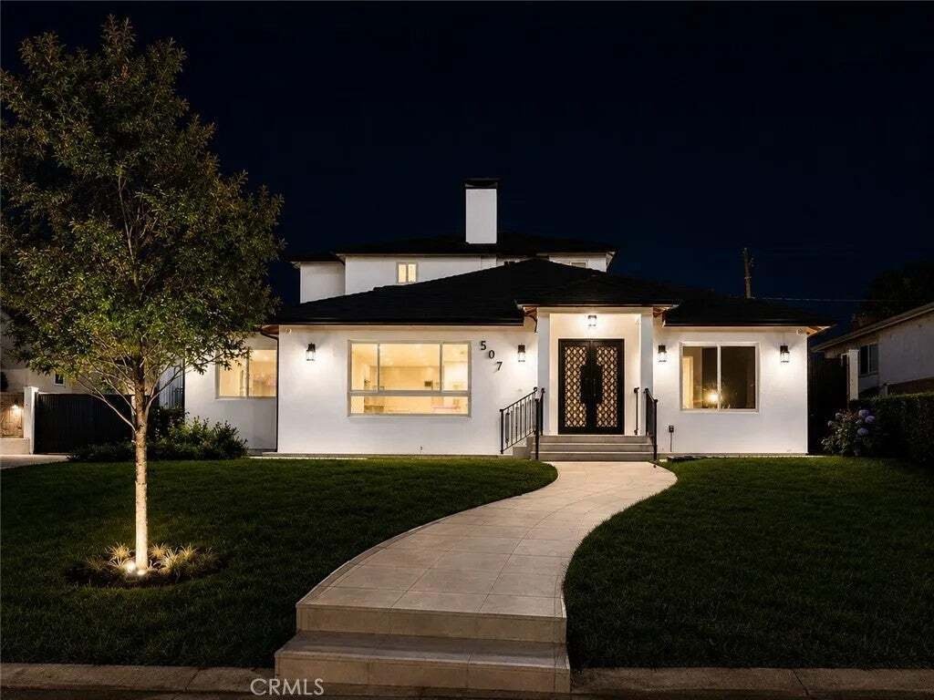 House in Burbank, California, United States 3 - 18674158