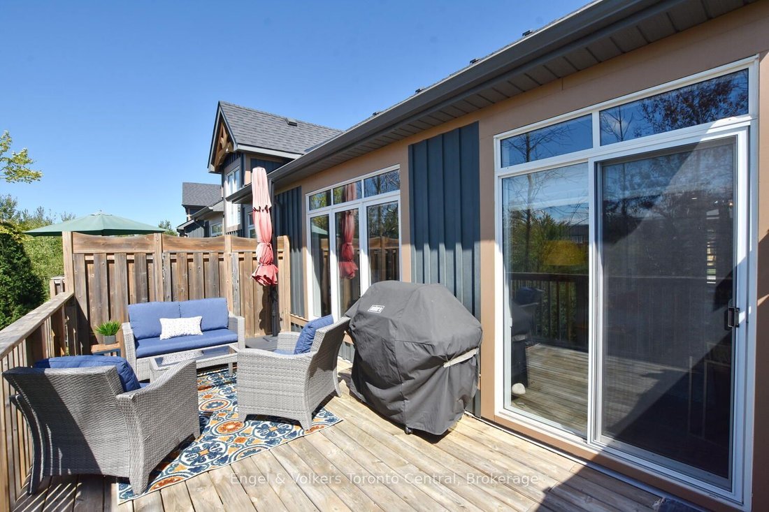 Townhouse in Collingwood, Ontario, Canada 3 - 18815429