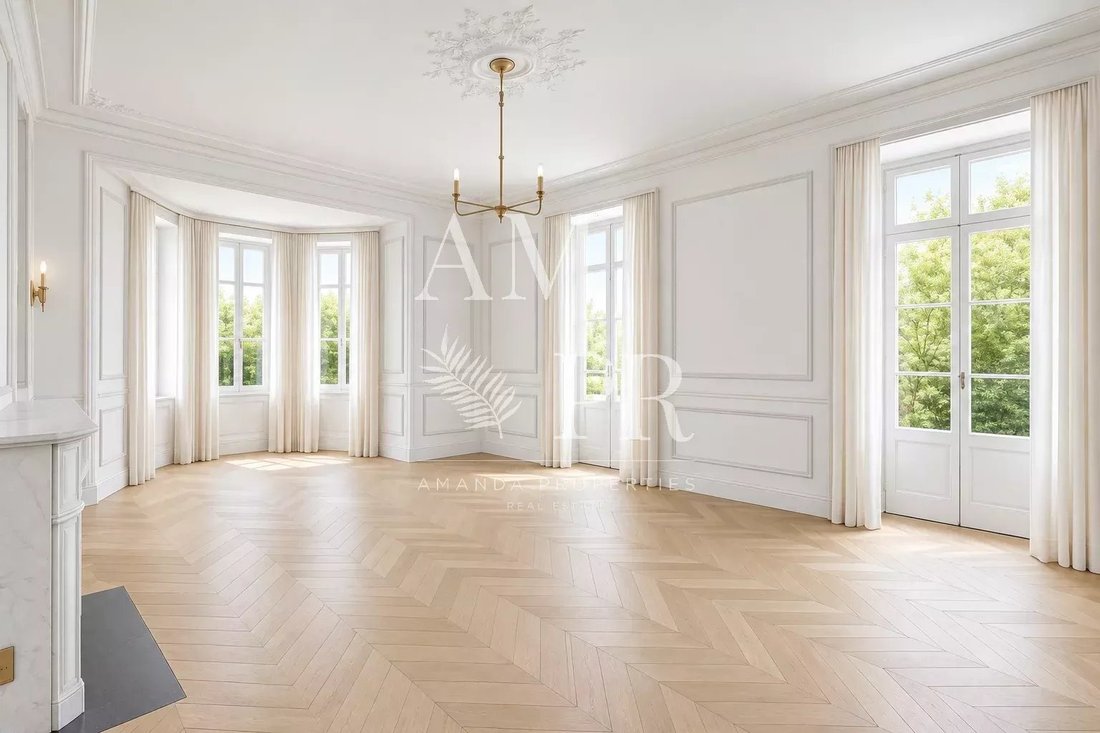 Villa in Saint Nicolas, Cannes, France 3 - 18812645