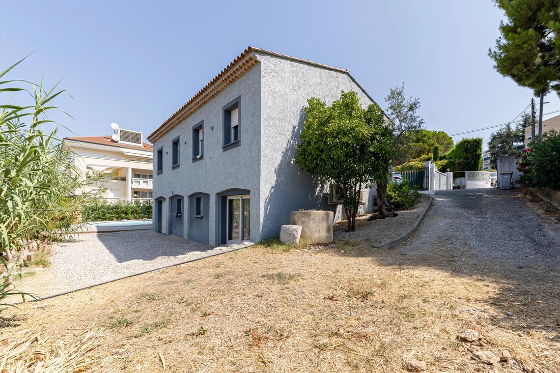 Villa in Nice, Provence-Alpes-Côte d'Azur, France 2 - 18815258