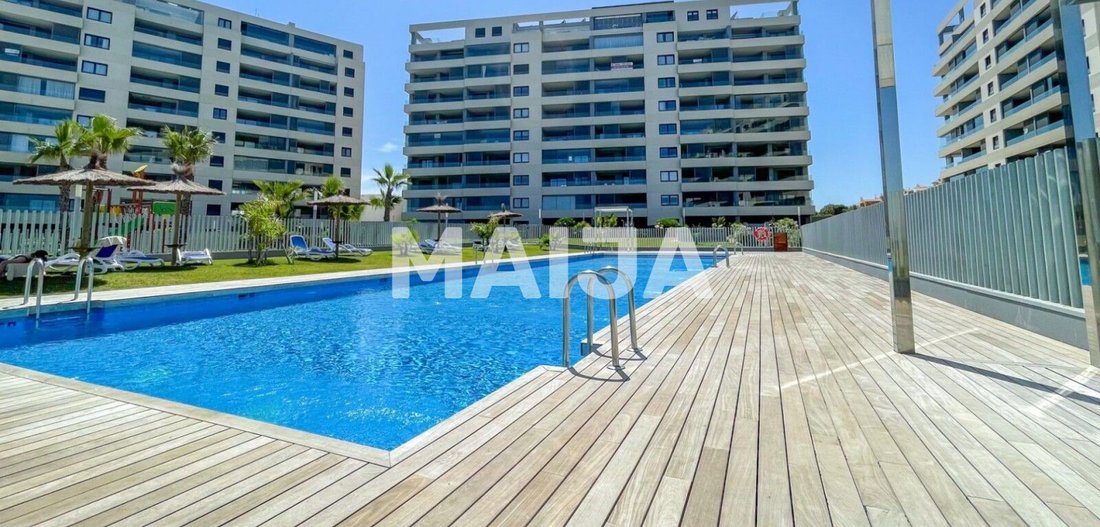 Condo in Torrevieja, Valencian Community, Spain 2 - 18813548
