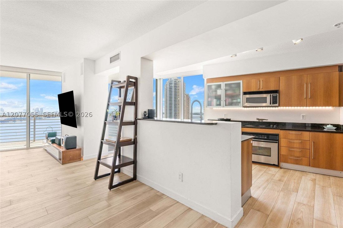 Condominio en Miami, Florida, Estados Unidos 3 - 18813746