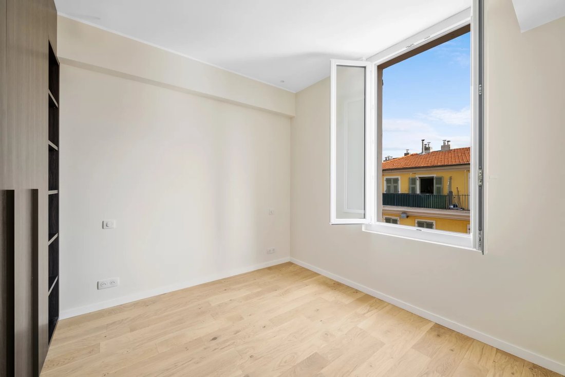 Appartement à Le Port, Nice, France 5 - 18813035