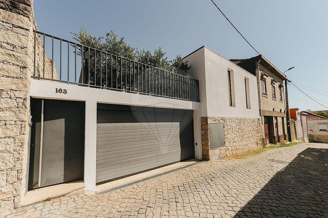 House in Santa Marinha e Sao Pedro da Afurada, Porto District, Portugal 4 - 18812214