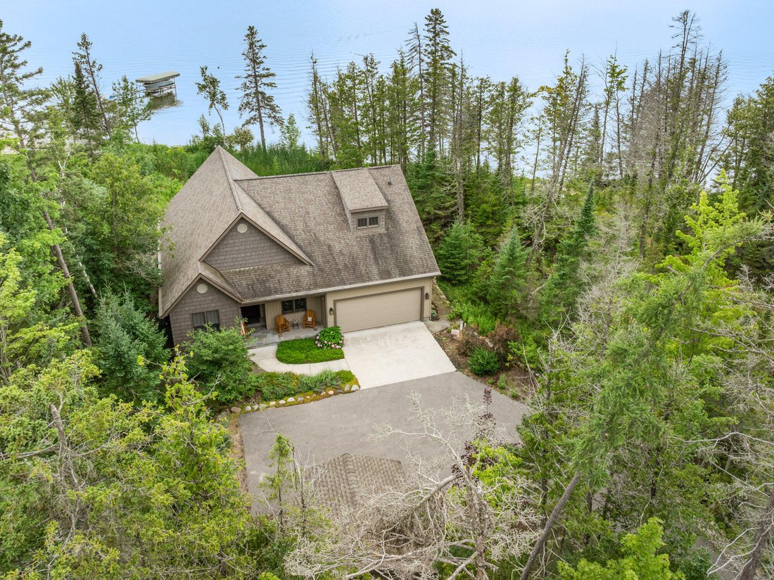 Casa a Indian River, Michigan, Stati Uniti 1 - 18813111