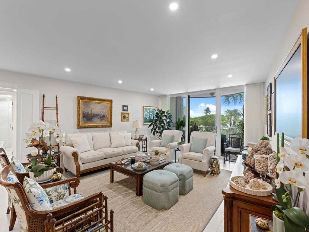Co Op in Palm Beach, Florida, United States 4 - 18814746