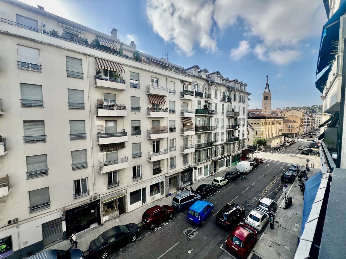 Wohnung in Nizza, Provence-Alpes-Côte d'Azur, Frankreich 3 - 18811683