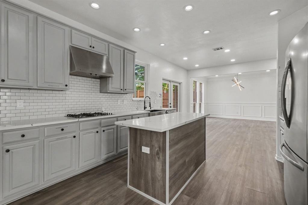 House in Carrollton, Texas, United States 2 - 17610463