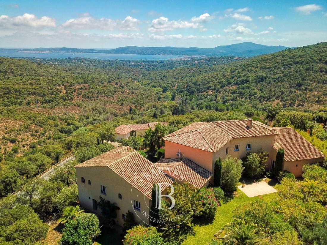 Villa en Grimaud, Provenza-Alpes-Costa Azul, Francia 4 - 12146621