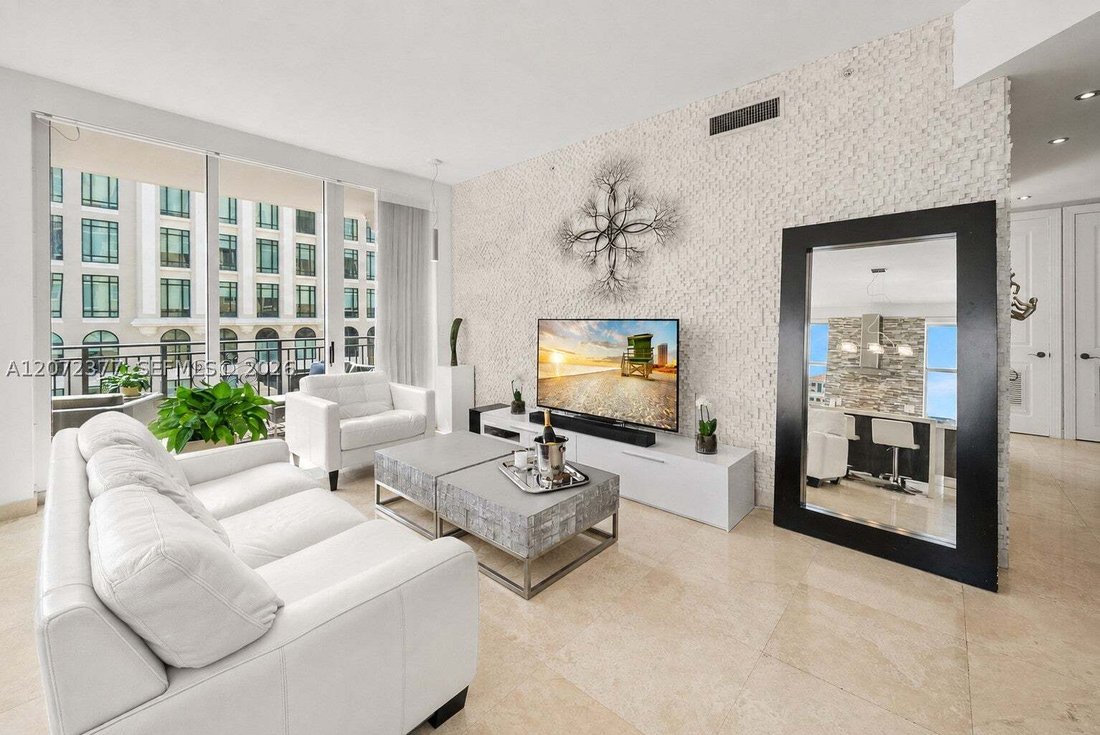 Condo in Coral Gables, Florida, United States 4 - 18811465