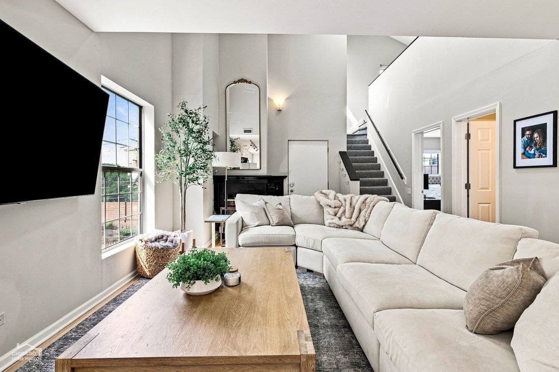 Condo in Chicago, Illinois, United States 3 - 18814849
