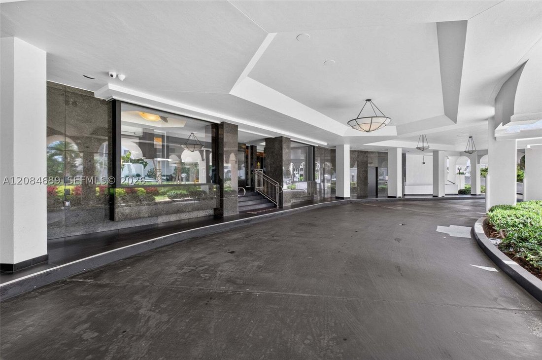 Condo in Miami Beach, Florida, United States 3 - 18813759