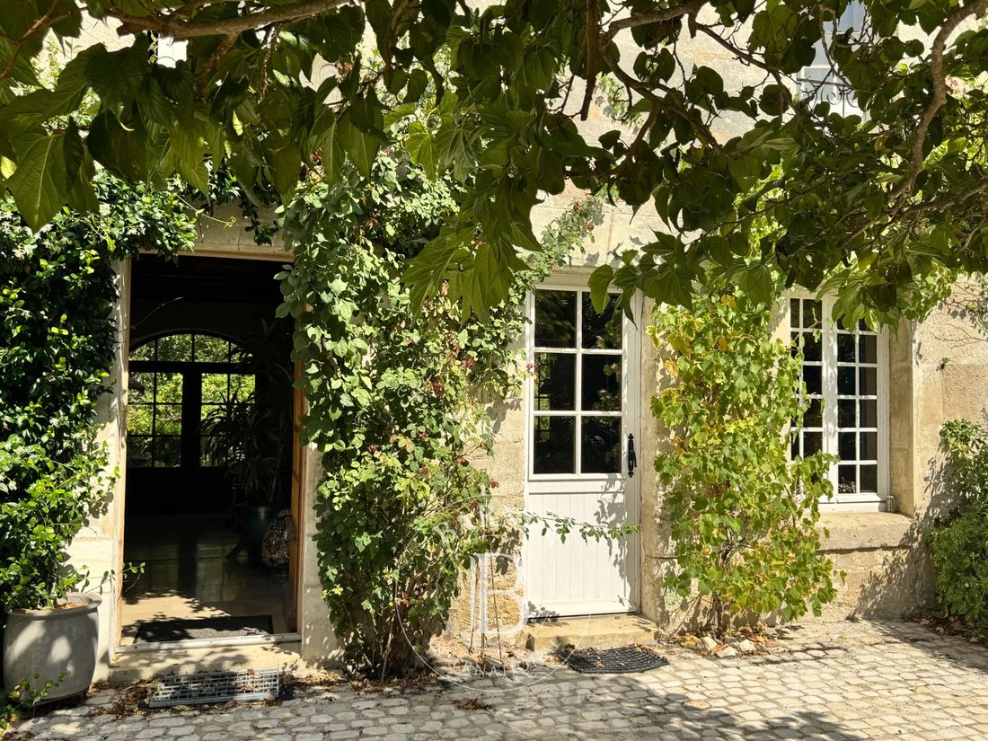 Otros en Gerard Yvon, Vendôme, Francia 1 - 18806965