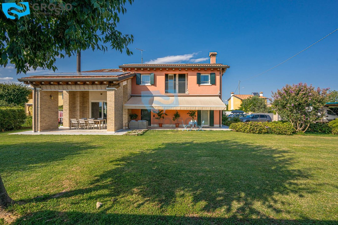 Villa à Caerano di San Marco, Vénétie, Italie 4 - 18814493
