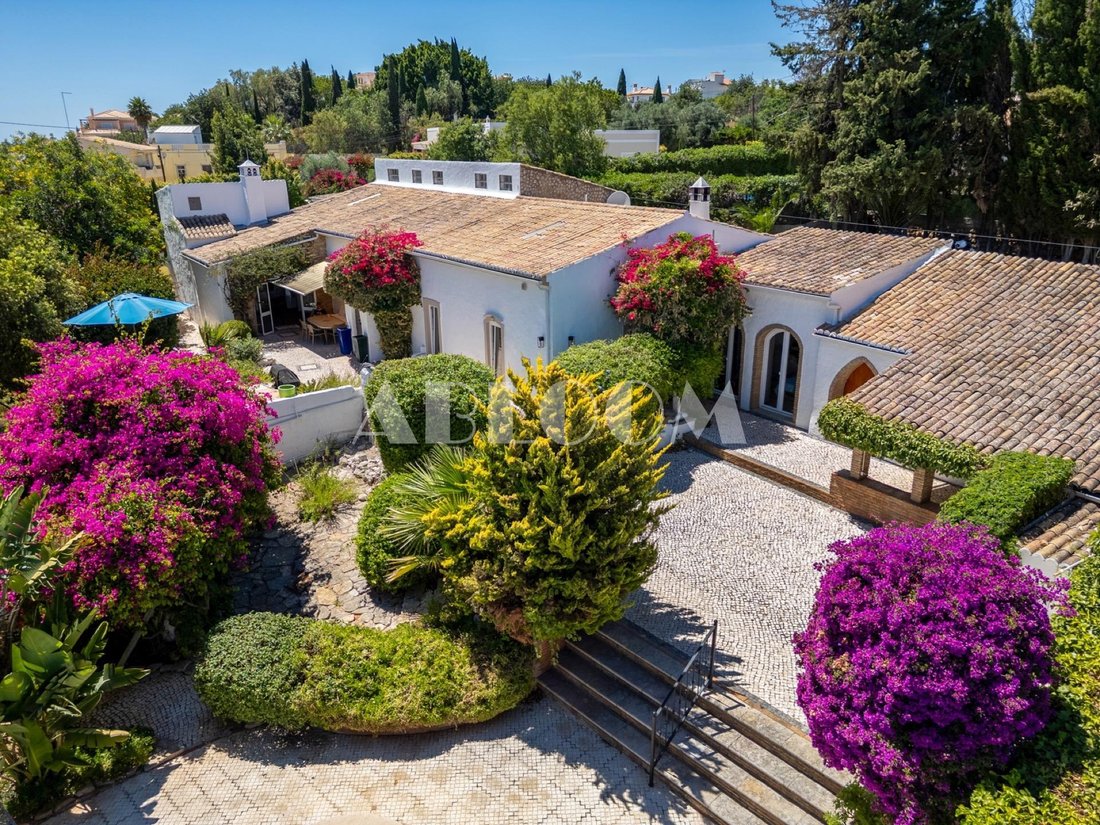 Villa a Quarteira, Algarve, Portogallo 1 - 18815525