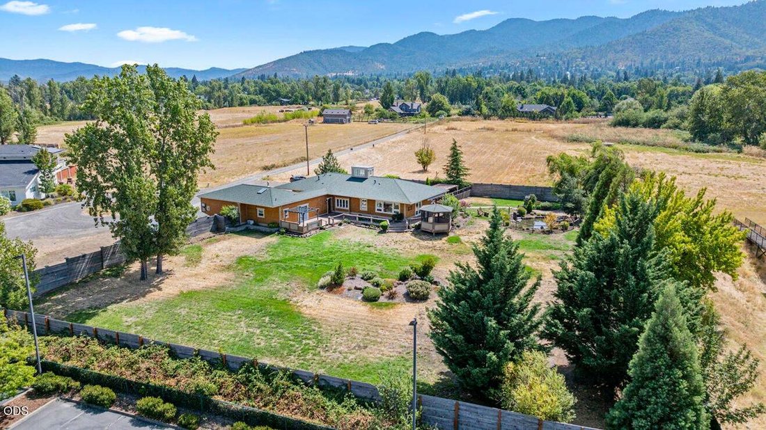 Casa a Ashland, Oregon, Stati Uniti 3 - 18814138