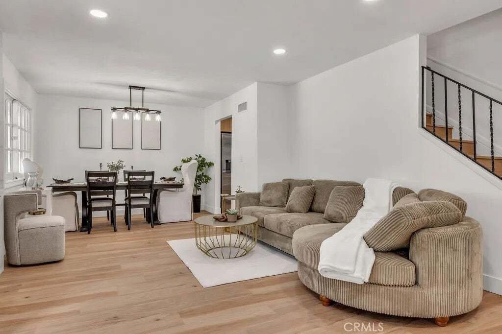 Condo in Cypress, California, United States 2 - 18601878
