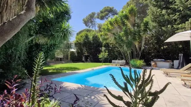 Casa a Antibes, Provenza-Alpi-Costa Azzurra, Francia 1 - 18808636