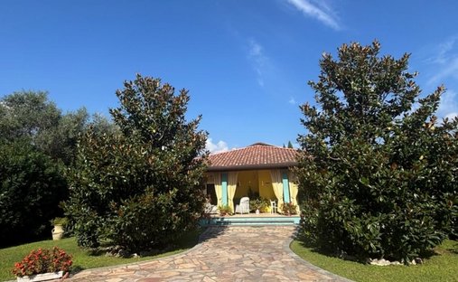 Villa a Seravezza, Toscana, Italia 1