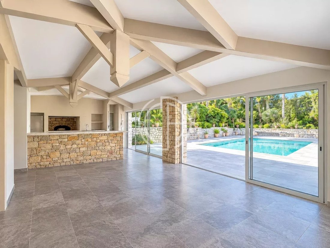 Villa a Mougins, Provenza-Alpi-Costa Azzurra, Francia 3 - 17888714