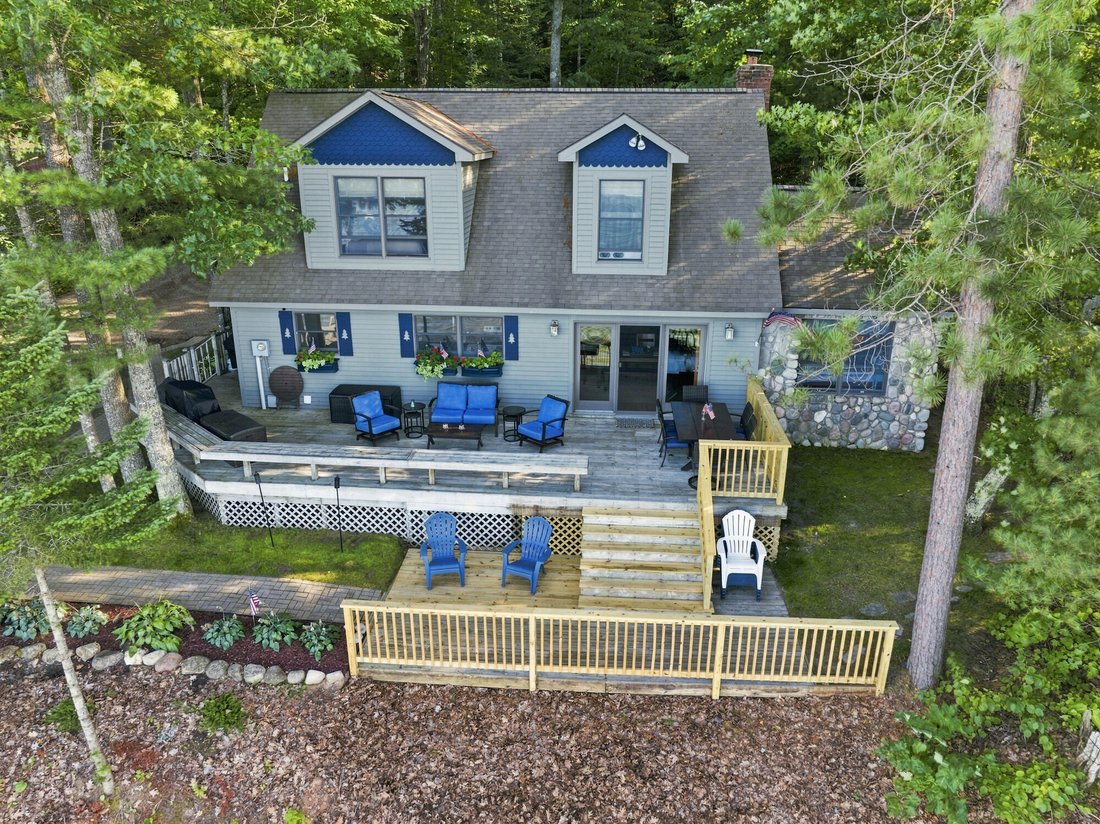 Casa a Indian River, Michigan, Stati Uniti 1 - 18813328