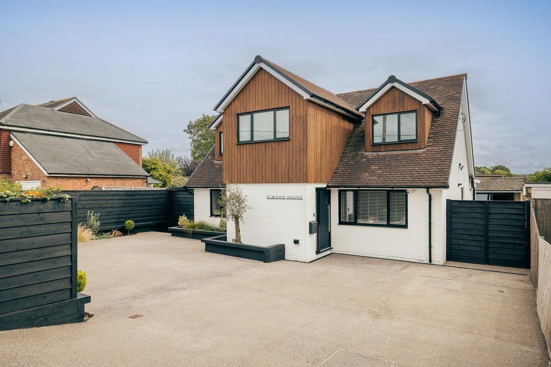 Casa a Crawley Down, Inghilterra 1 - 18811486