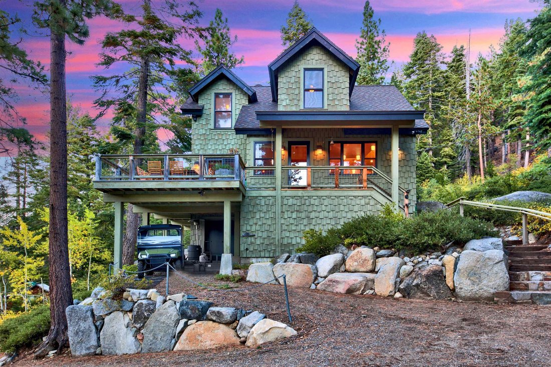 Casa a South Lake Tahoe, California, Stati Uniti 1 - 17968281