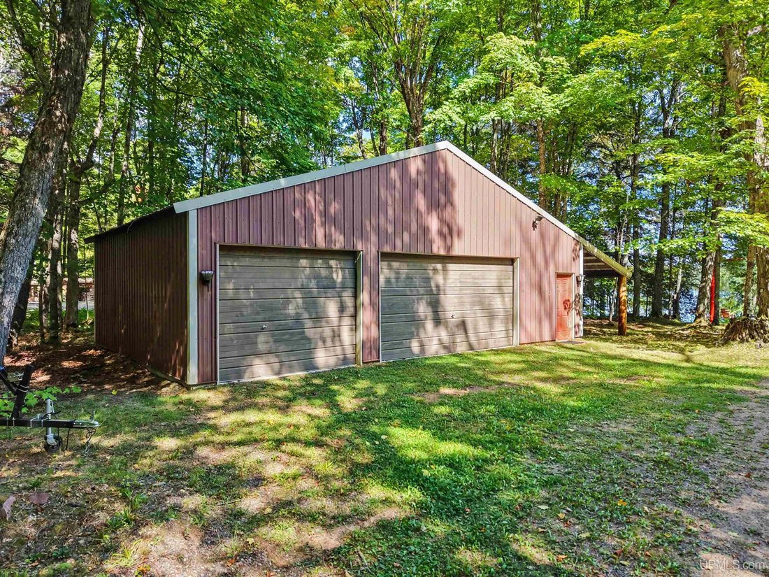 House in Watersmeet, Wisconsin, United States 5 - 18813580
