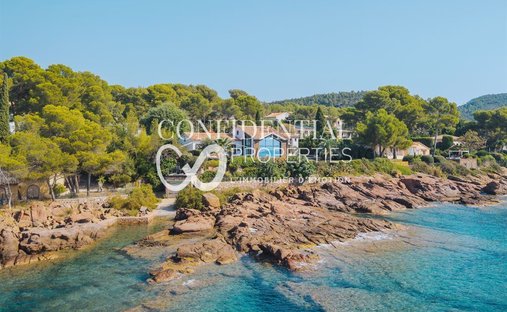 Villa a Aiguebonne, Saint-Raphaël, Francia 1