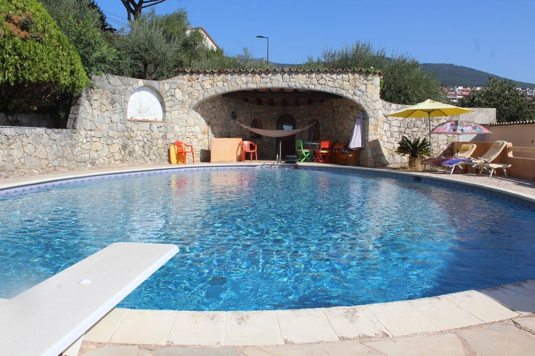 Villa a Grasse, Provenza-Alpi-Costa Azzurra, Francia 1 - 18812831