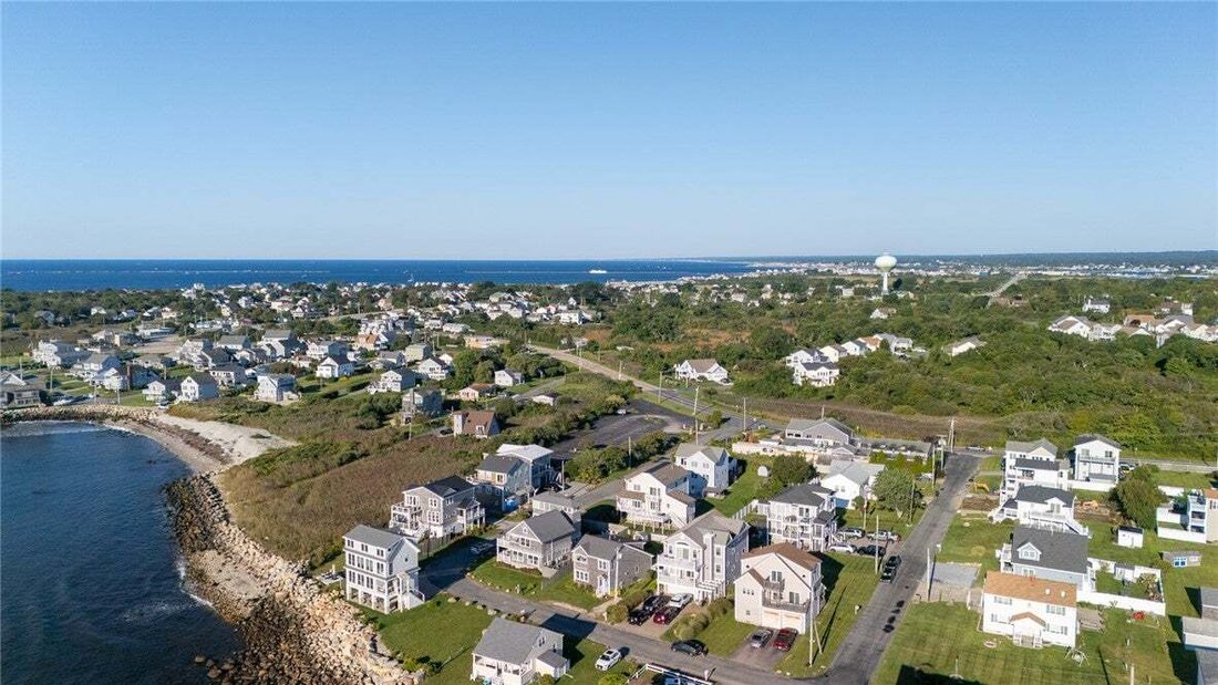 Narragansett, Rhode Island, United States 4 - 18813538