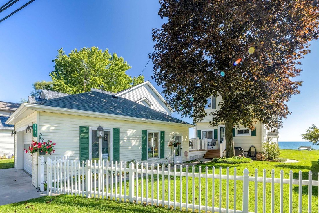 House in Lexington, Michigan, United States 2 - 18499452