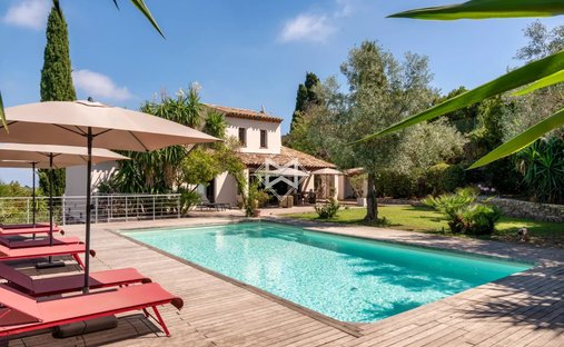 Villa in La Maure-Super Cannes, Vallauris, France 1
