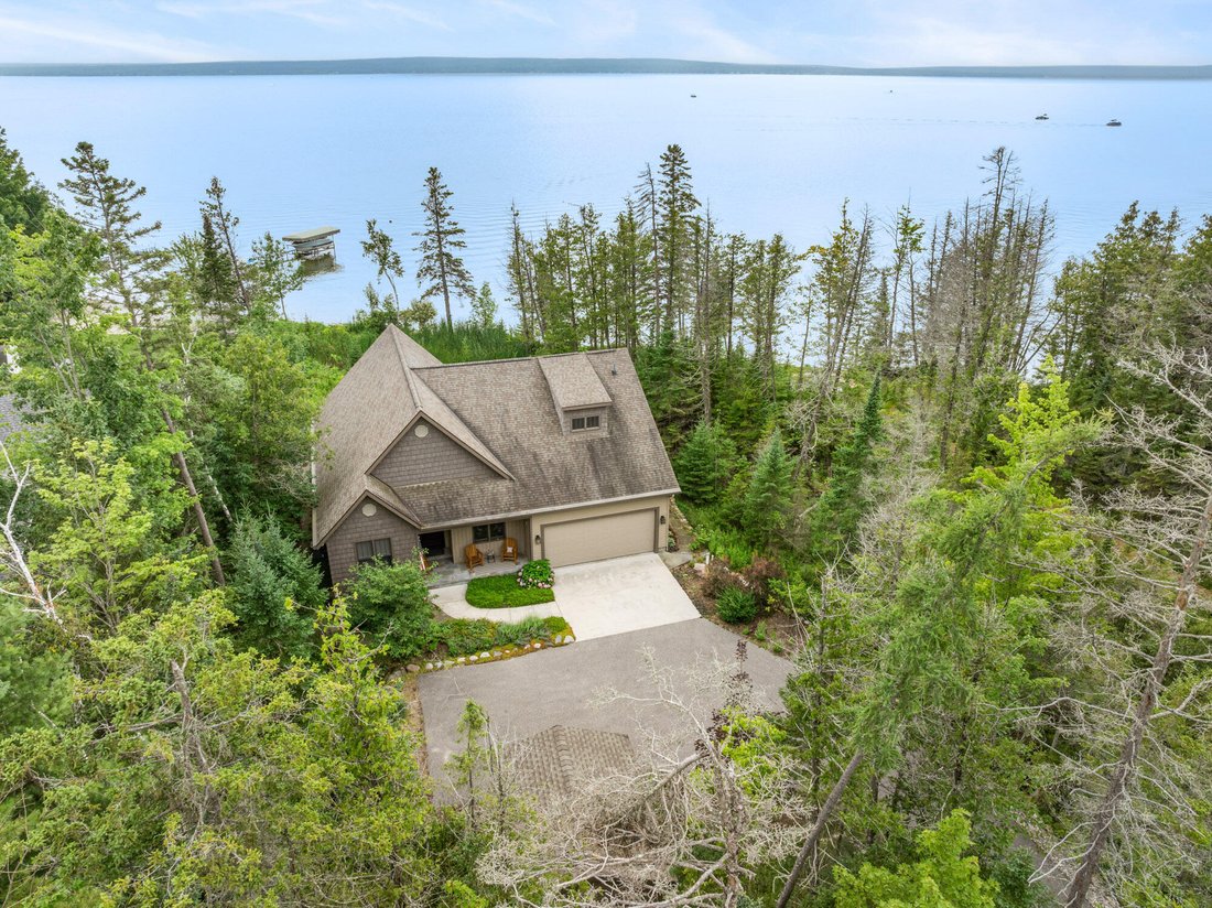 Casa a Indian River, Michigan, Stati Uniti 4 - 18813111